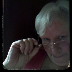 Meet your Posher, Lorie